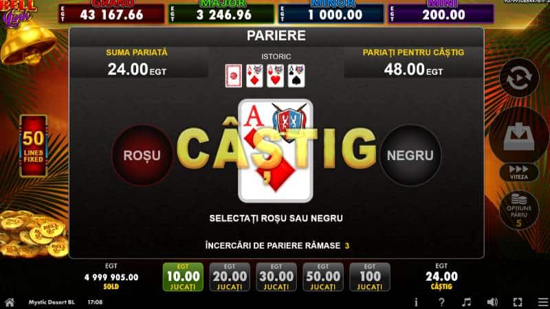 Funcția Gamble din Mystic Desert Bell Link, cu alegere între roșu și negru pentru dublarea câștigului